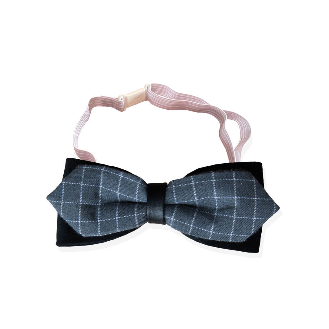 Cute dog bow tie collar - Stylish adjustable pet accessory for special occasions in Canada & AU.