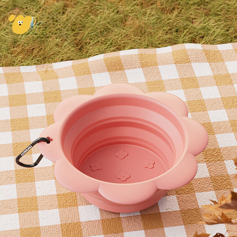 Lightweight collapsible travel bowl for dogs - Space-saving outdoor feeding accessory for Canada & AU.