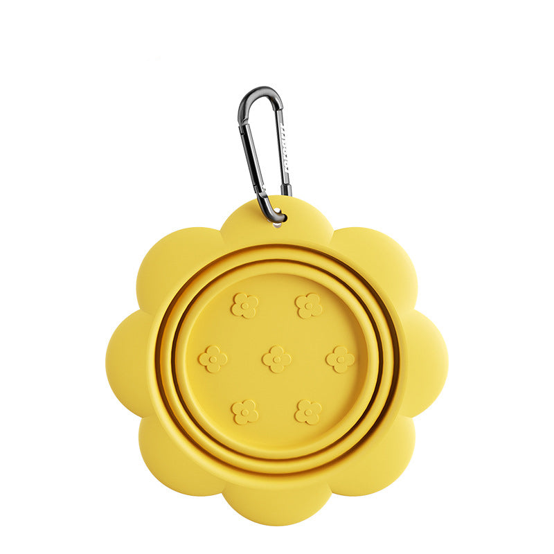 Lightweight collapsible travel bowl for dogs - Space-saving outdoor feeding accessory for Canada & AU.
